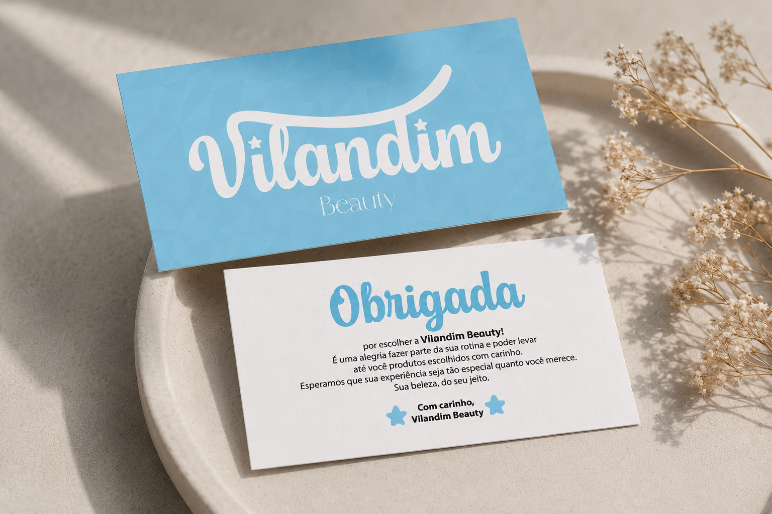 Aplicação identidade visual Vilandim Beauty